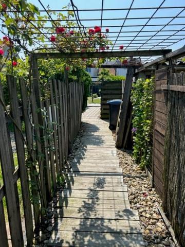Bed & Breakfast 28 Appartement Met Prive Tuin Assen Exterior photo