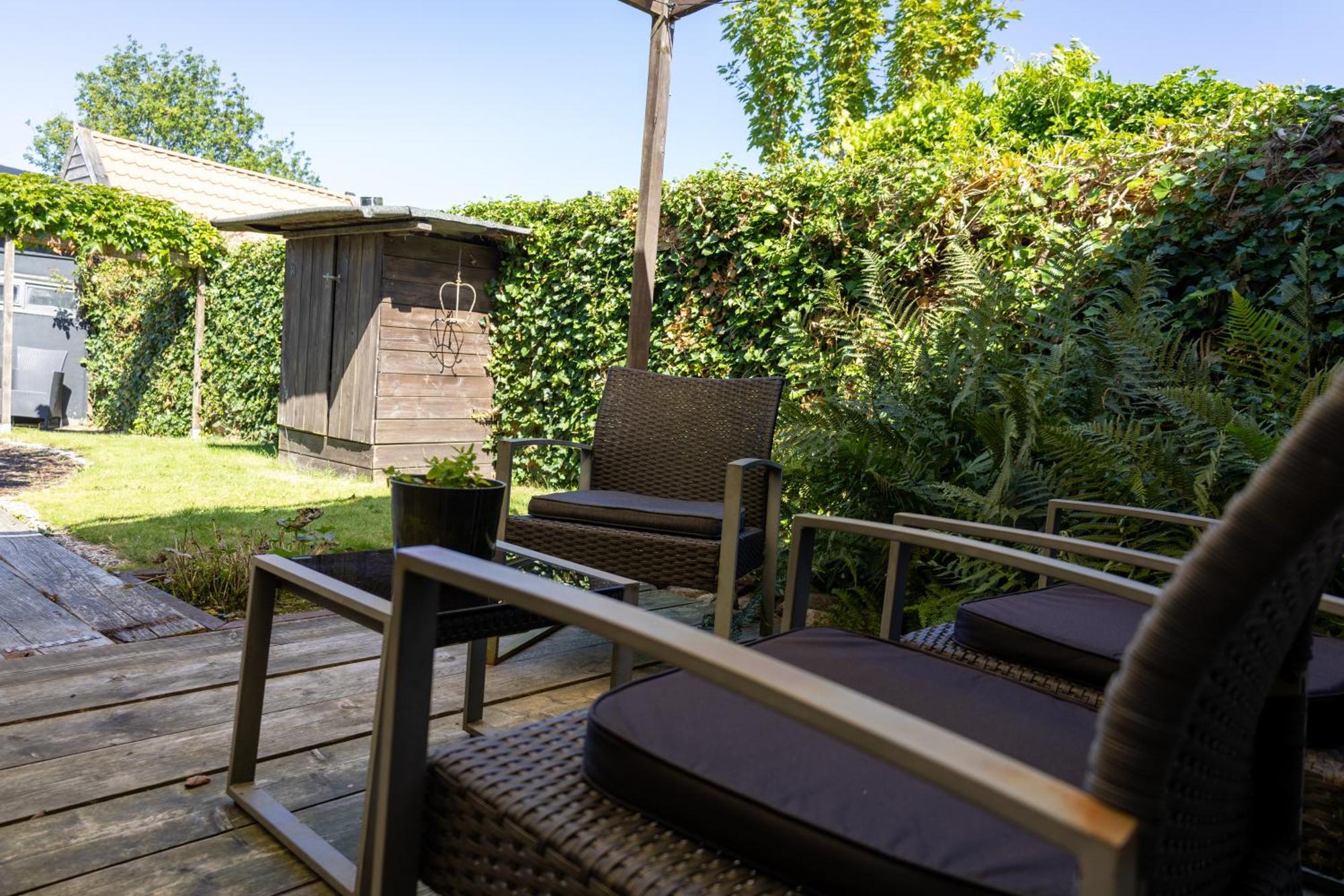 Bed & Breakfast 28 Appartement Met Prive Tuin Assen Exterior photo